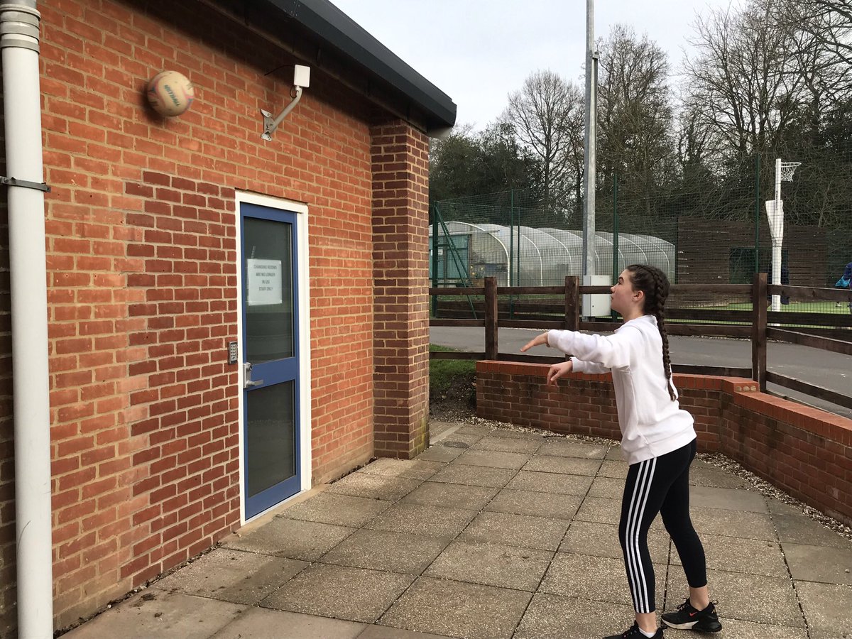 HGSport1's tweet photo. More pictures of our @HolmeGrange talented pupils during their before school training session! #workhardplayfair #giftedandtalented https://t.co/xfHlAGVw0J