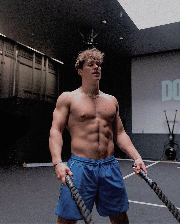 NASTYKINKS's tweet image. ㅤ
    ㅤㅤ    ㅤ𝐎𝐋𝐈𝐕𝐄𝐑 𝐓𝐑𝐄𝐌𝐁𝐋𝐀𝐘.

        ㅤㅤ 𝐟𝐮𝐥𝐥𝐭𝐢𝐦𝐞 𝐣𝐨𝐜𝐤, 𝗒𝗈𝗎𝗇𝗀 𝖽𝗈𝗆.
            𝗹𝗼𝗼𝗸𝗶𝗻𝗴 𝗳𝗼𝗿 𝗕𝗘𝗘𝗙𝗬 𝗗𝗔𝗗𝗗𝗜𝗘𝗦.
           𝑙𝑖𝑚𝑖𝑡𝑙𝑒𝑠𝑠, 𝘭𝘰𝘷𝘦𝘴 𝘯𝘶𝘵𝘴, 𝐚𝐧𝐝 𝐨𝐢𝐥𝐲 𝐚𝐬𝐬𝐞𝐬.

 ㅤㅤㅤㅤㅤㅤ ─── rt ↺
ㅤ