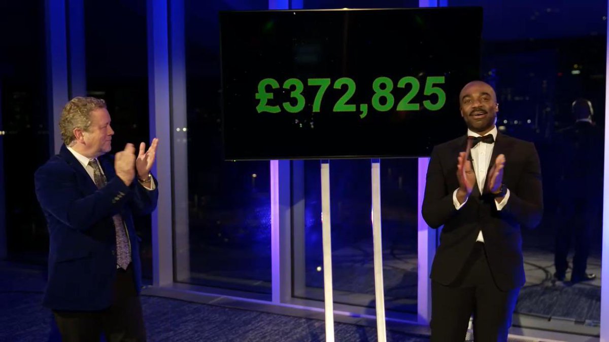RMHCUK's tweet photo. A huge thank you to all of our incredible friends who supported and donated tonight! We are thrilled to announce we reached a grand total of £372,825 🎉 This incredible amount will help us continue to support families across our Houses #LightUpRMHC https://t.co/MGZqRSuhLJ