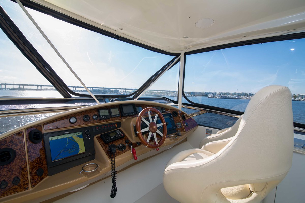 HMY Yachts tweet media