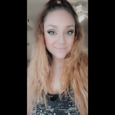 AshlieMarie16's tweet photo. #NewProfilePic https://t.co/X223i8zyc3