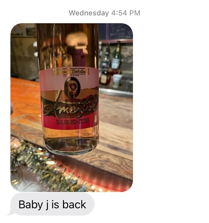 What more do you need to know? @txakoliameztoi #babyjesus #txakoli #hotcheetosandtxakoli instagr.am/p/CM2yJ0Tng8G/