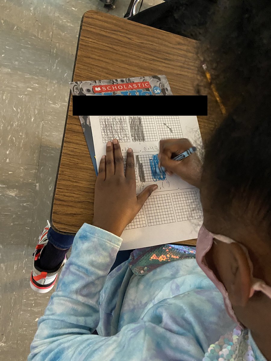 ATPPriceOwl's tweet photo. Price Owls using visual model mats to illustrate their understanding of adding and subtracting decimals.  @PriceOwls @samanthakyed @MrJadSalameh https://t.co/lTepucLHOH