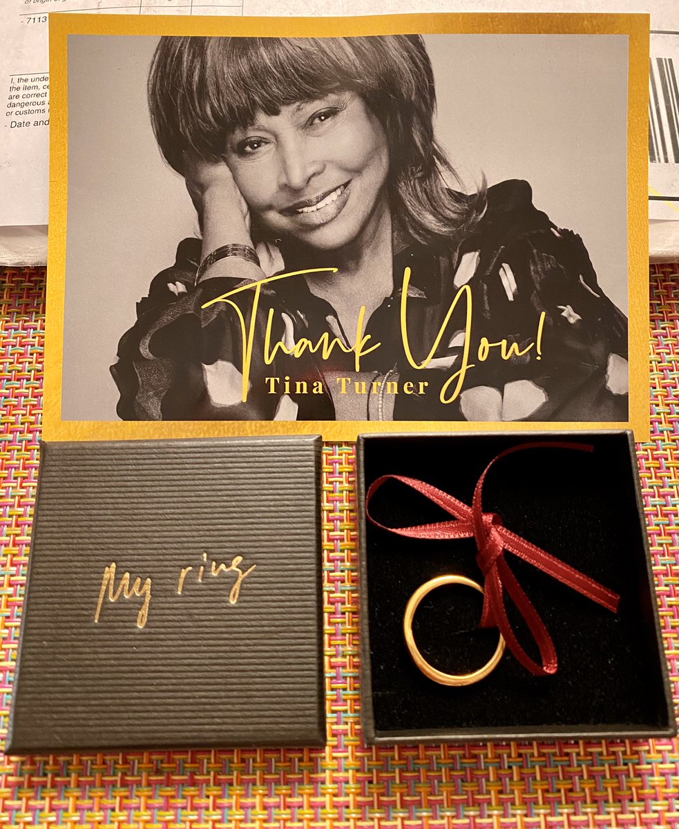 HwyHeat's tweet photo. @LoveTinaTurner I love mine!!! Took about 5 months to arrive in the US, but so happy when it did. #Tinafanforver #MyRing https://t.co/EHLI0Avmjk