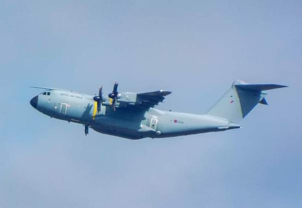 IanGenge's tweet photo. @B31Voices @BrumCameraClub I saw it from Yardley. There engines have a really distinctive sound. There was another one about 45 mins ago doing practice approaches again at BHX. I could hear that sound out the window &amp; saw its nav lights ! https://t.co/XHJRJ9exKK
