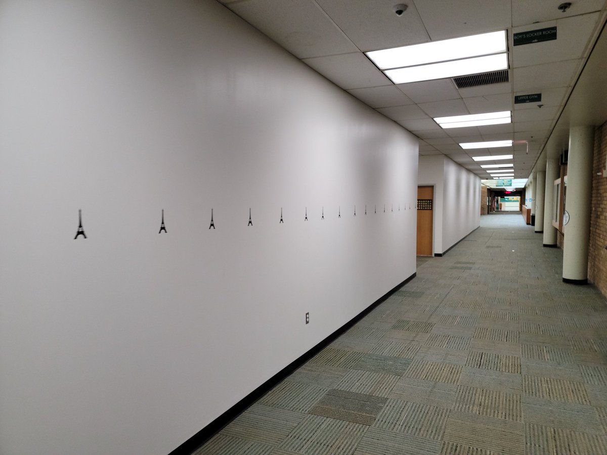 Flightintendent's tweet photo. So proud of @shs_highschool foreign language teachers and others who have moved into the newly built temporary classes. You have made them look like they have been there for years! #constructionismessy #teachersrule #teachingandmoving https://t.co/SOmAZb548w