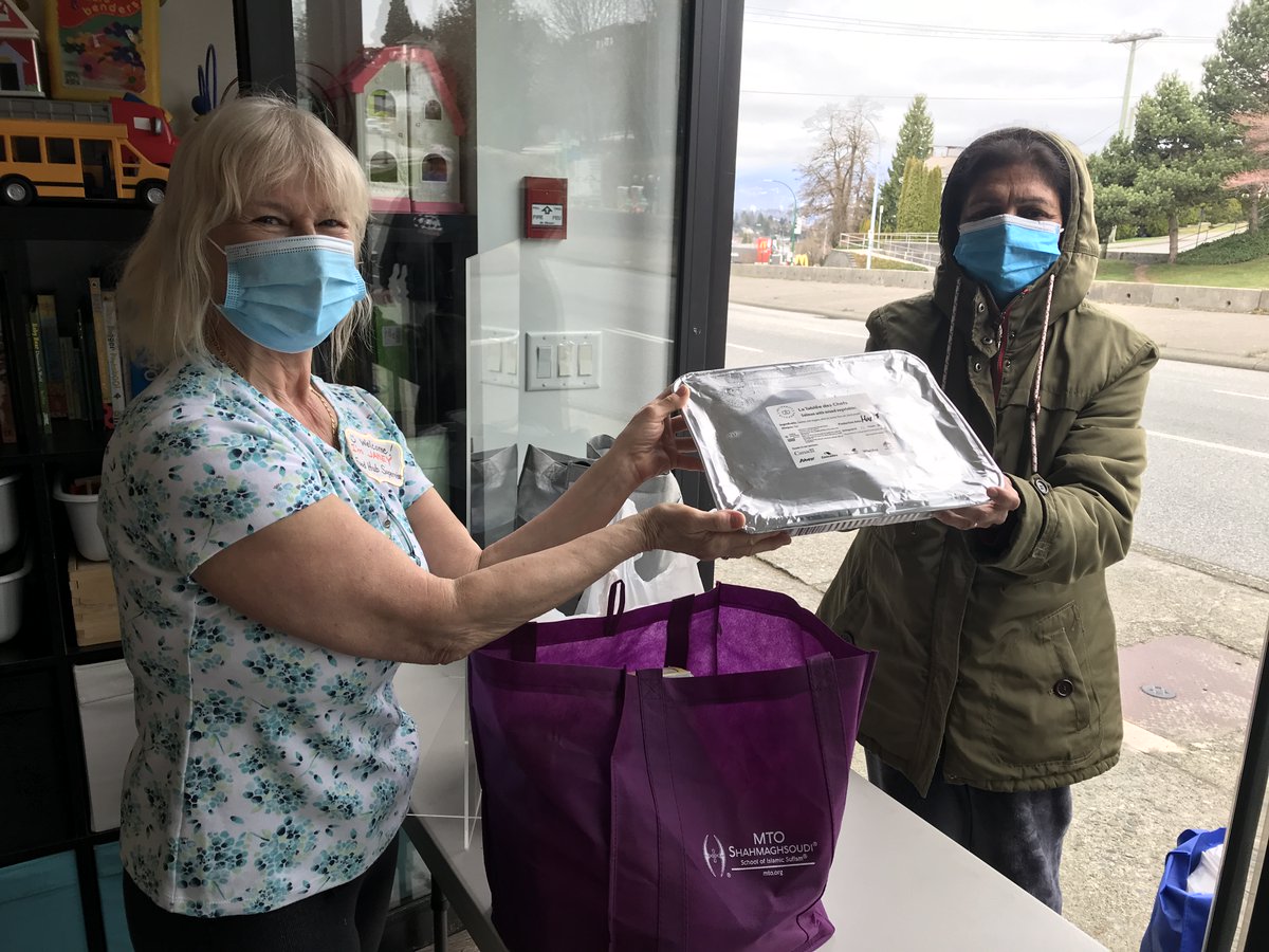 northbnh's tweet photo. This week we got 2 PALLETS of salmon dinners from our community partner @VanFoodBank💖, which can feed 3600 people in our community!
A million #THANKYOU for the yummy goodies as well as the weekly food support that enable us to continue serving our neighbours in need.🙏
#GVFBcap https://t.co/aGTbLiy95D