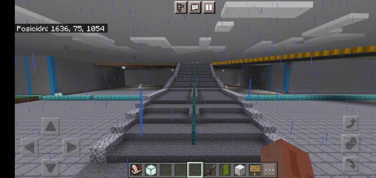 pepperepopper's tweet photo. A una semana de haber iniciado el gran proyecto de #PolaKraft, estos son los avances que hay.
Se tenía calculado terminar en un año, pero el entusiasmo de todxs lxs que participan han hecho parecer que vamos volando.
#PolakasEnMinecraft https://t.co/5CDza5AaiH