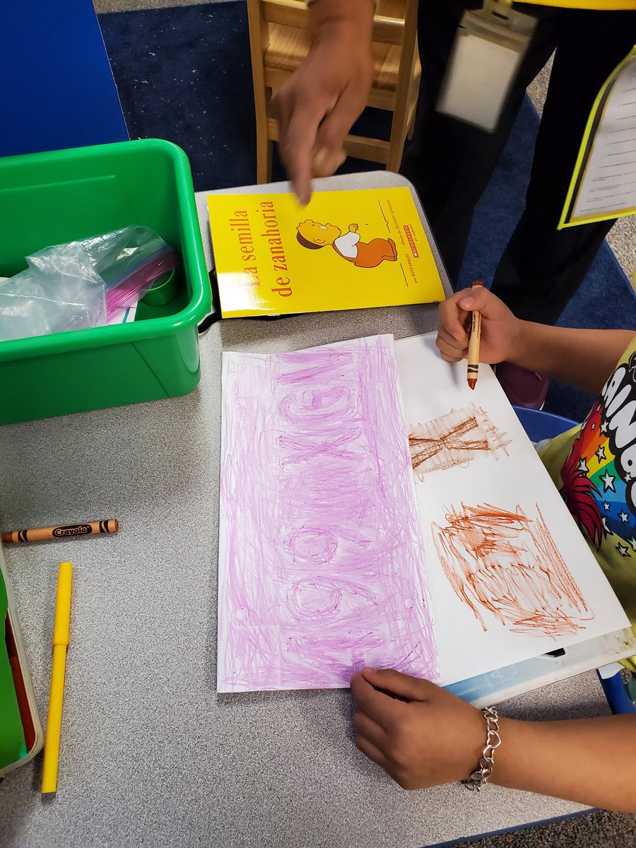 Tgalprin1's tweet photo. Pre-K students working hard at stations. #zavalarocks #prekrocks @ZavalaMagnet @s_amaril @rosamislas @ECMrsDominguez @beatris_mata https://t.co/1TnIaCVPh7