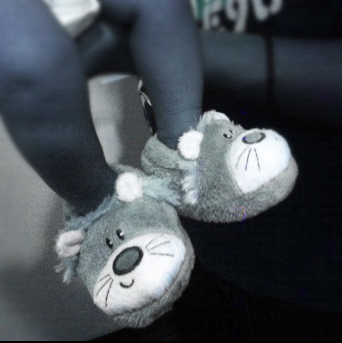 Maashie's tweet photo. one month old little feet 🥺♥️ #firstpostchallenge https://t.co/gAqAhagCYF