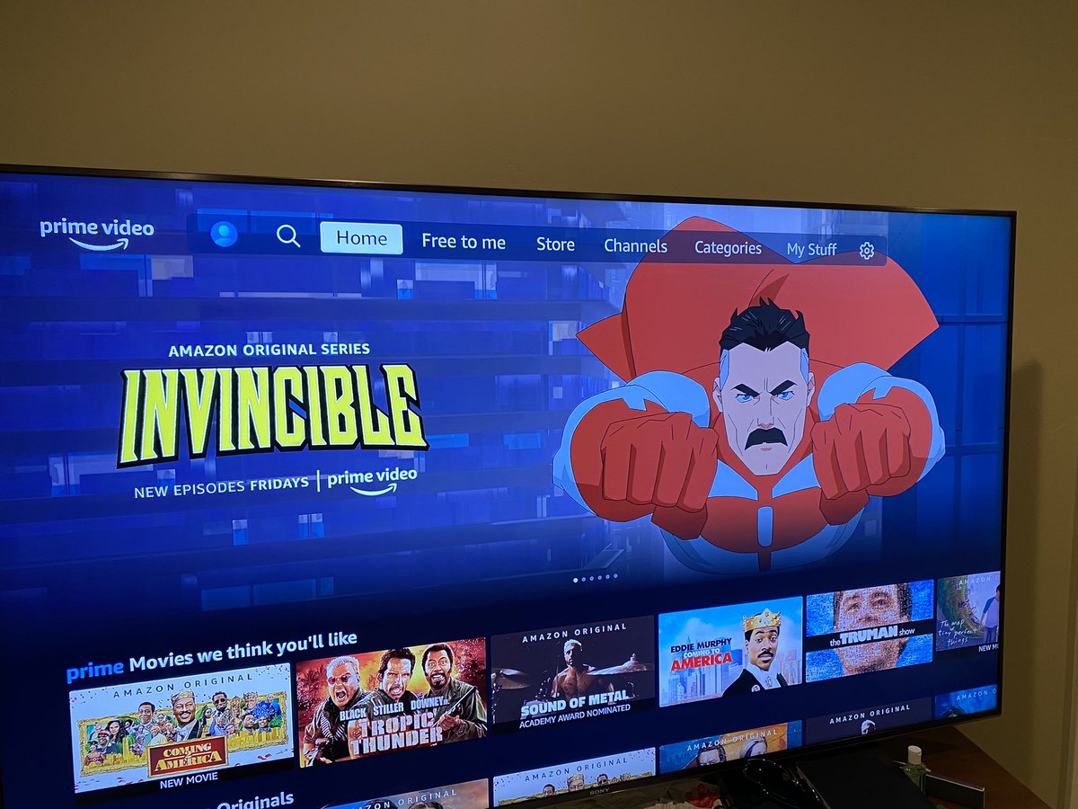 RyanOttley's tweet photo. My TV never looked prettier #INVINCIBLEFRIDAY https://t.co/zu56aDyYCs