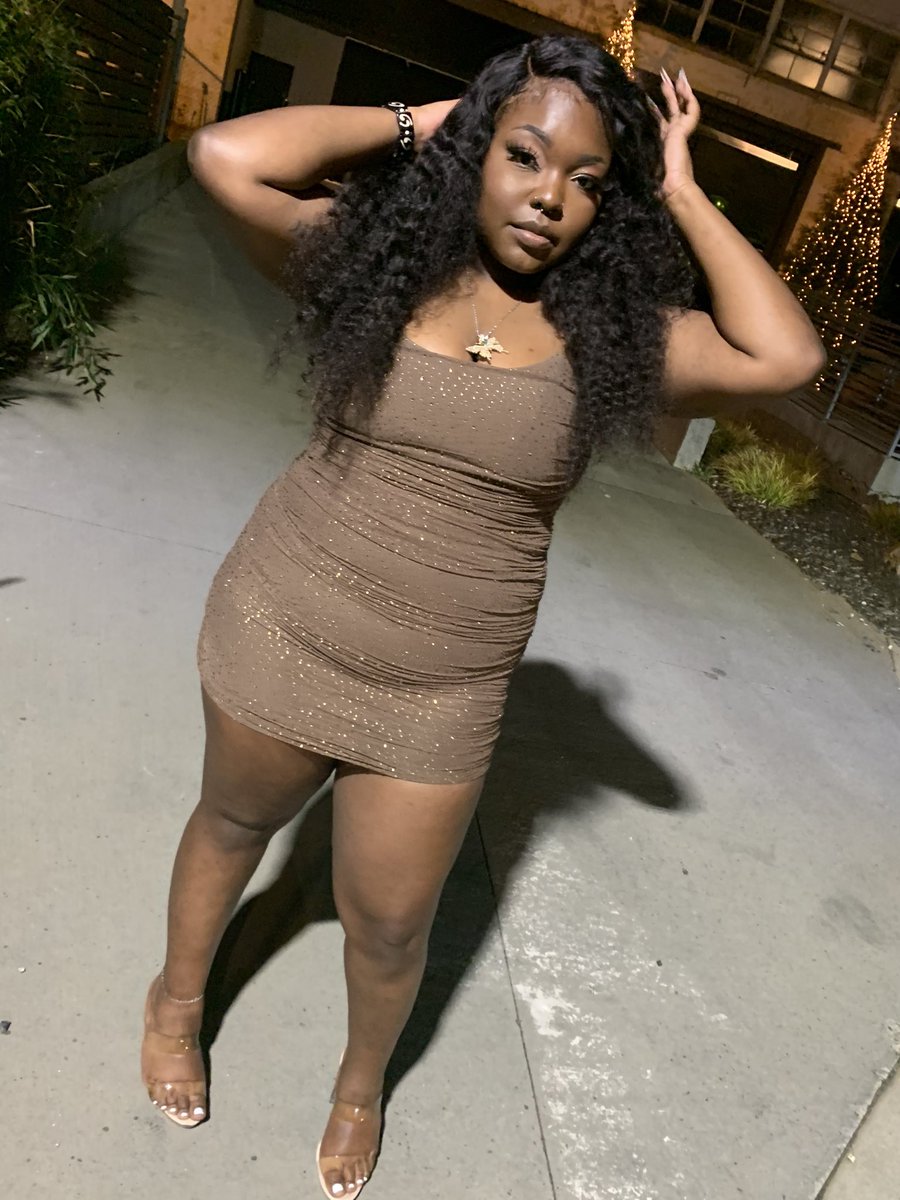 kelbatess's tweet photo. I’m really a bad bitch fr y’all. I’m 21 btw 🤎🥳 https://t.co/0QSAhpSuYq