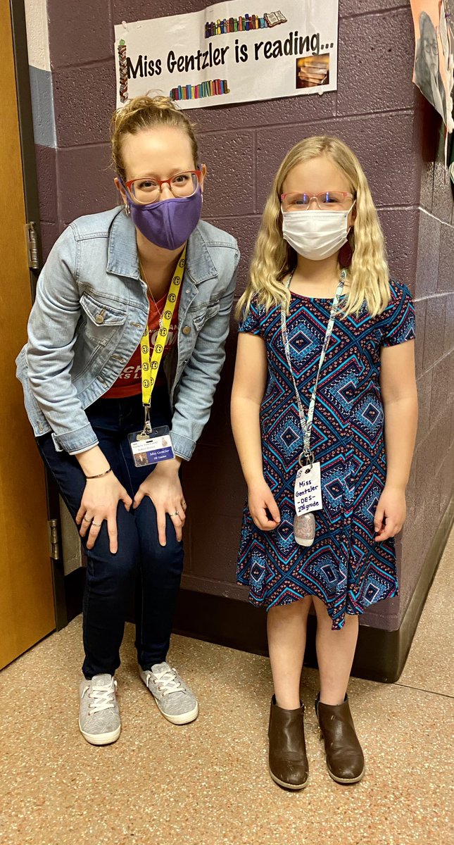 MissGentzler1's tweet image. Dress like your teacher, librarian, and custodian! So fun to have a look-alike in class today! Our glasses even matched! ⁦@DESPolarBears⁩ ⁦@WhathaveyouREAD⁩ #reCONNECTnycsd