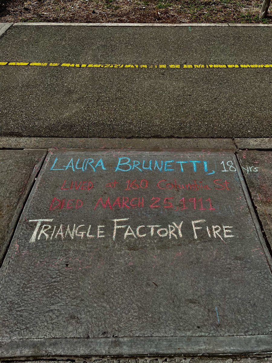 ShahanaFromBK's tweet photo. Carroll Gardens/Columbia Waterfront was home to Laura Brunetti, Francesca Caputo, Clotilde Terranova, young women killed by #TriangleShirtwaistFactoryFire.

I was honored to chalk Francesca Caputo’s name. TY @streetpictures for this powerful community memorial rooted in art! https://t.co/uvsm7JvqNB