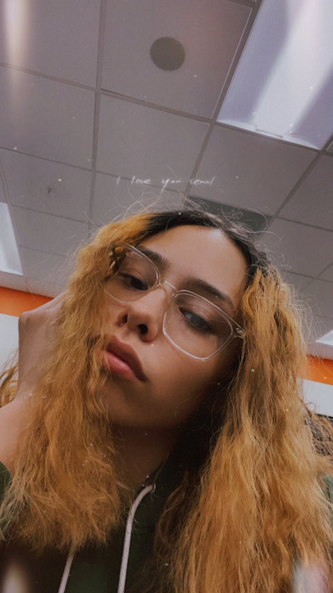 nAnA_ripB's tweet photo. Itโs giving . . .
selfie photo dump vibes ๐ธโจ
.
.
#firstphotodump #whichoneisyourfavorite? #selflove https://t.co/Wxhdf8zaJd