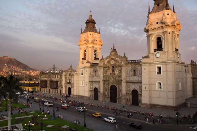 This evening we're visiting the Cathedral Basilica of Lima in Lima, Peru. It's a Roman Catholic cathedral that was begun in 1535 and finished in 1649 & is dedicated to St. John the Apostle. It's a beautiful building and it's absolutely stunning inside.