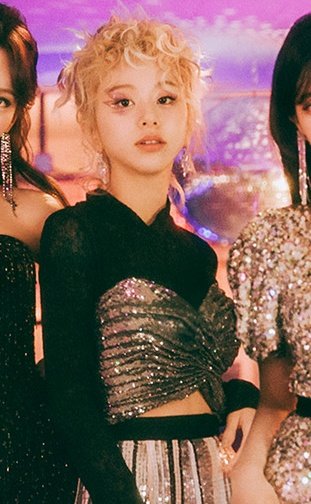 chaeyoungspics's tweet photo. OH MY GOD SON CHAEYOUNG https://t.co/N4WAKQ9rOy