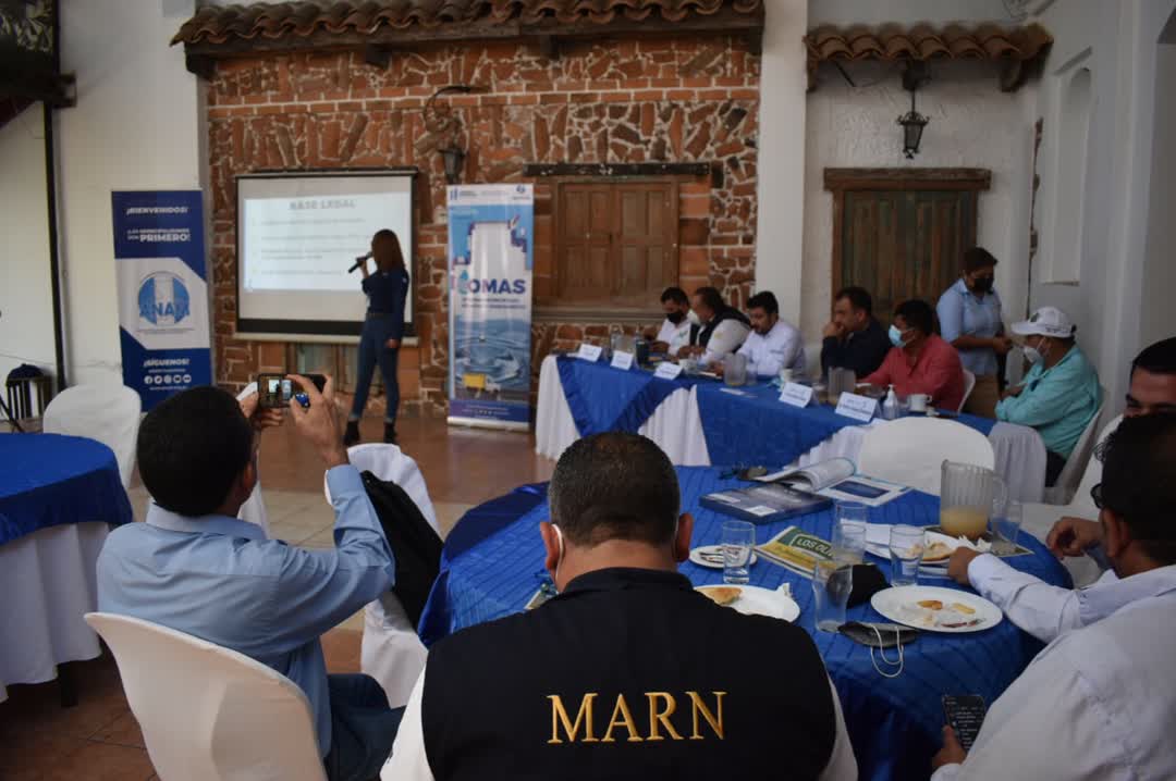 SCEPgt's tweet photo. #girasOMAS | SCEP participa en programa de formación de la #Copresam capacitando a autoridades locales del departamento de Jalapa, sobre los Consejos de Desarrollo, para la eficiente implementación de las Oficinas Municipales de Agua y Saneamiento. #SCEPesDesarrollo https://t.co/vxXkhef9CR