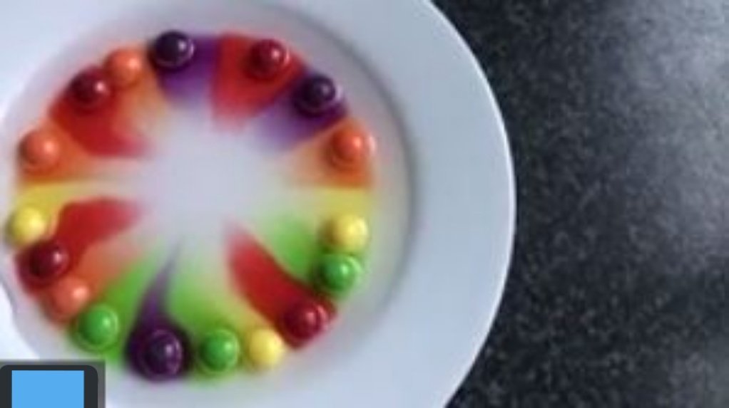 11thFife's tweet photo. Making Rainbows and using the adherence of water molecules to defy gravity https://t.co/XlJp4iaBig