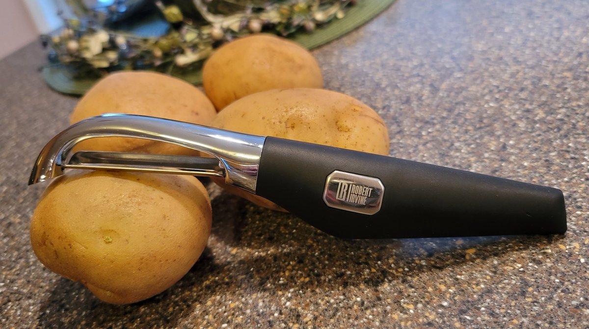 andykunzmann's tweet photo. Hey @RobertIrvine, @JoKunzmann just said this is the best peeler we have ever had. Very sharp and easy to handle! Sold at @CampingWorld & @GanderRV along with other great value #RobertIrvine products. #cooking #CookingSupplies #CookingUtensil #CampCooking #Camping https://t.co/webhLKPGDV
