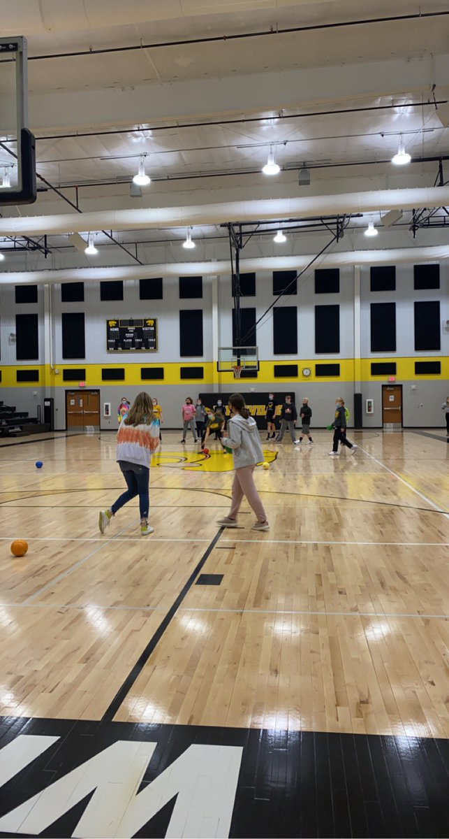 CoachSchmalen's tweet photo. Ended the day today with a little dodgeball kids vs staff. Staff won of course! Celebrating the end of jump rope for heart and Janesville Schools setting a school record of over 6,000 dollars raised previous was just over 2,000 dollars! Huge jump! Awesome job by these young Cats! https://t.co/70yeU3ANRV
