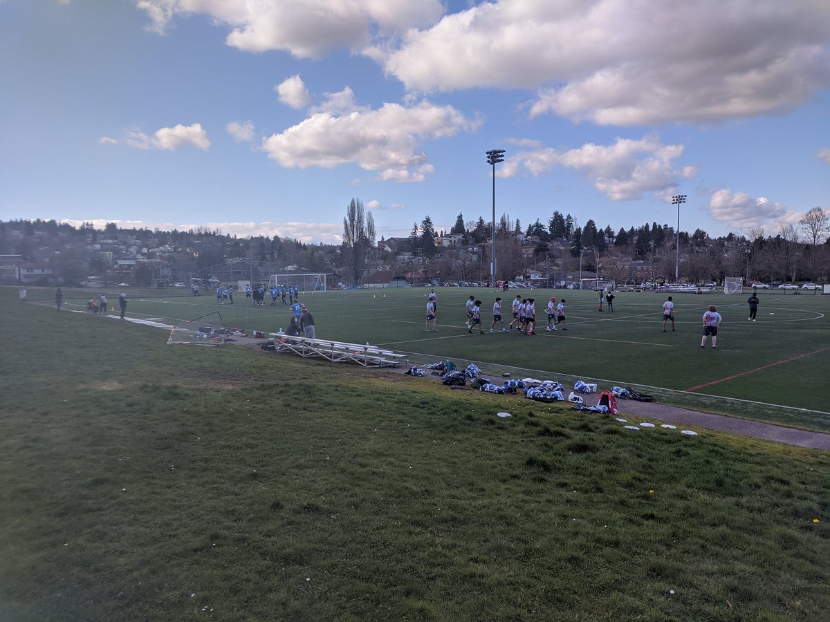 UPrepUltimate's tweet photo. Pumas tied 2-2 after long, close break points with @SeattleAcademy ! https://t.co/vykfbf89aN