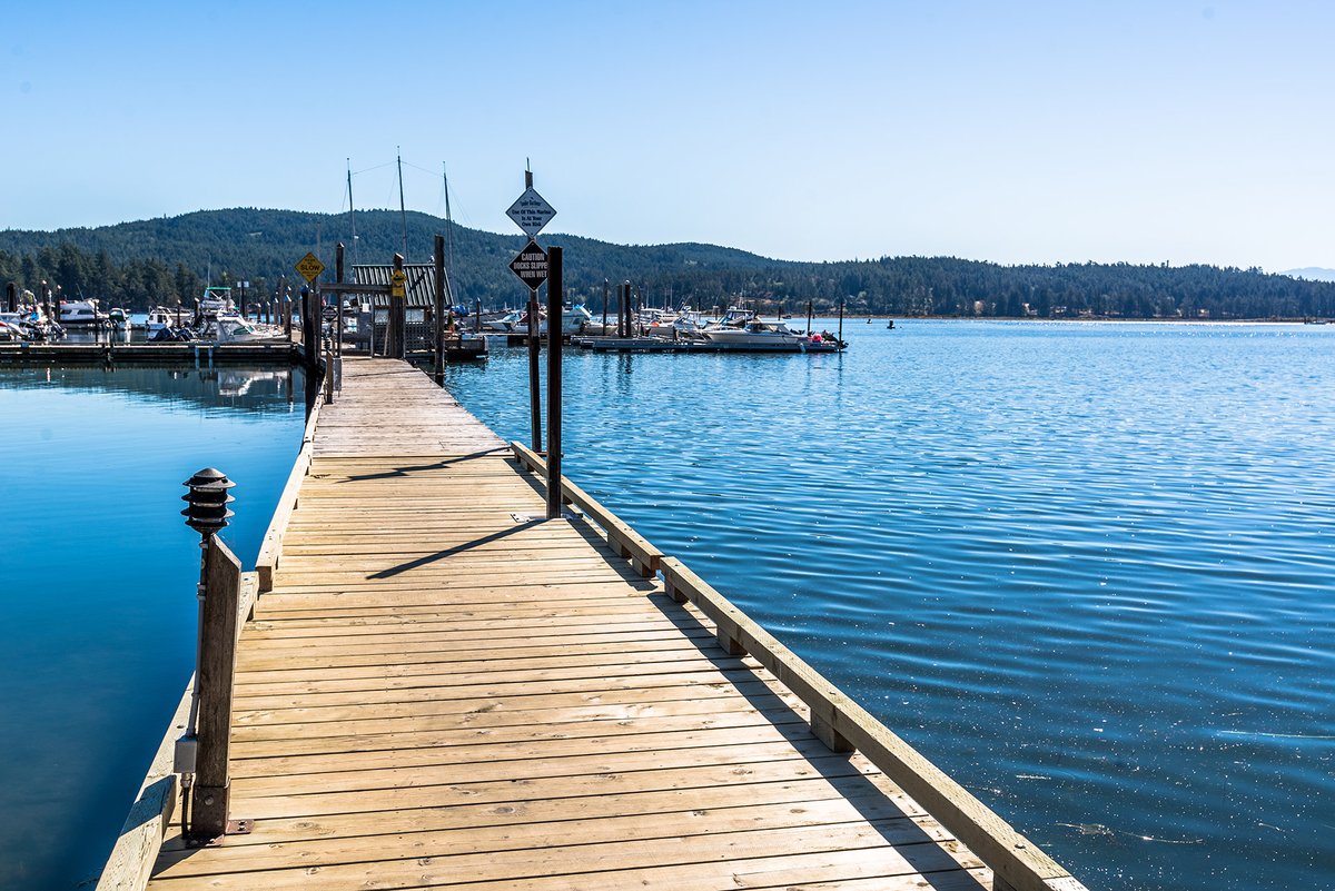 SookeHarbour's tweet photo. #DidYouKnow --- #SookeHarbour accepts daily, weekly, monthly, and annual moorage reservations? Our secure 114-slip marina is can accommodate vessels of various sizes, ranging from small crafts to those of up to 50 feet. To learn more, visit https://t.co/oXll4tAv8H https://t.co/06I5lUTAsY