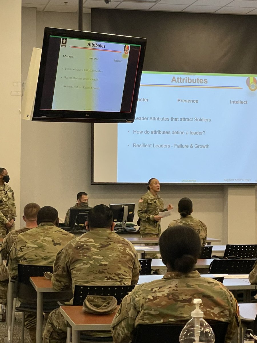 Outstanding CASCOM NCO Day! Great interactive discussions with NCOs attending PME and Team Lee about NCO/Officer Relationships, Ethical Leadership, Engaged/Inclusive Leadership, and Talent Management. @CASCOM_CG @CASCOM_7