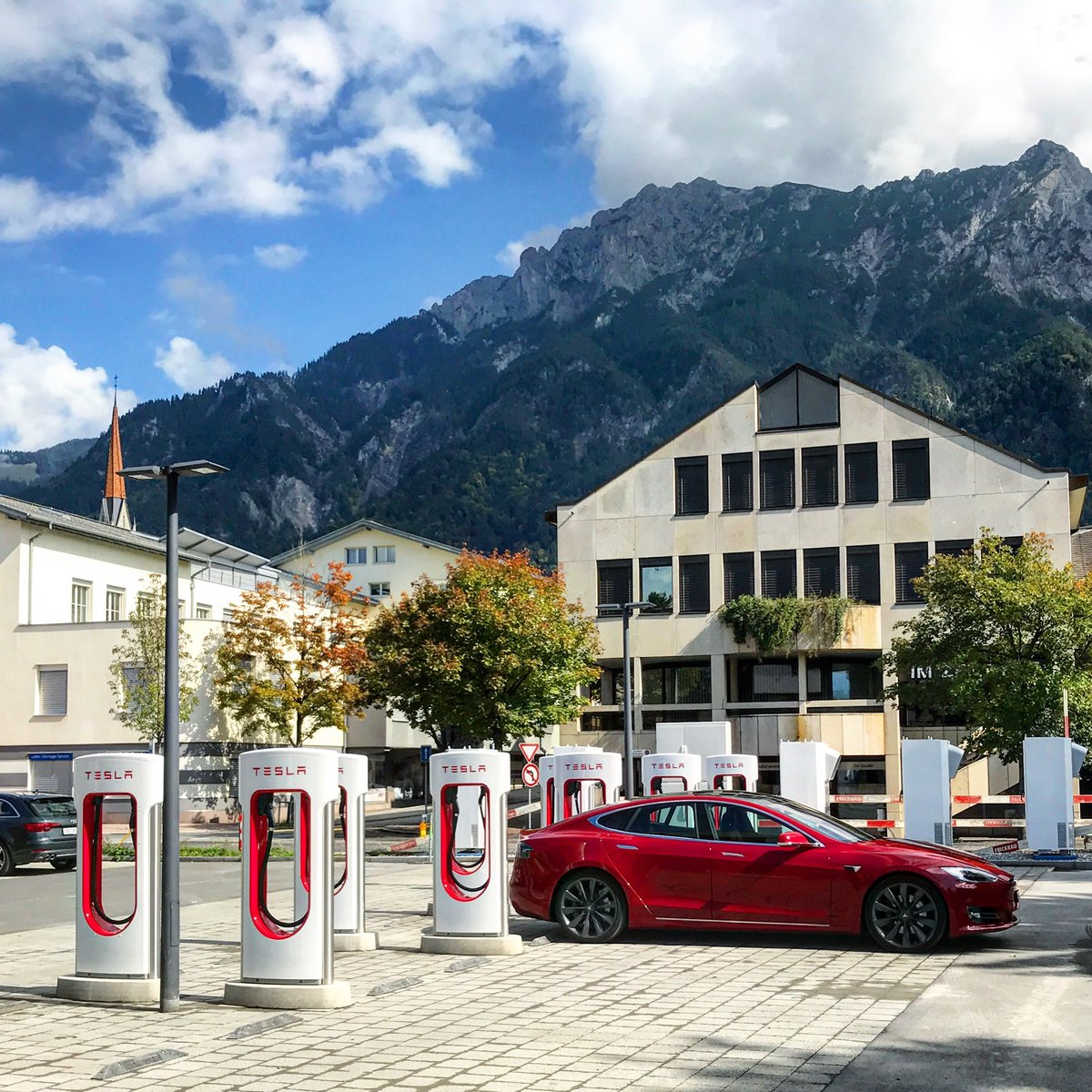 better.e tweet media