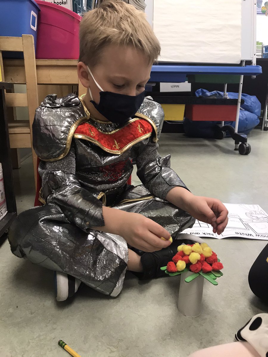 ellen_probe's tweet photo. Loved the engagement that my students had with our Fairytale Challenge today! From making a chair for baby bear, to designing a stained glass window for Belle, to measuring Rapunzel’s hair, and much more. Awesome STEM activities 🙌🏻@LethSchDivision @GBProbeSchool https://t.co/JFlKHhRxmZ