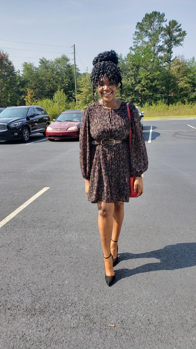 UGAglobalSW's tweet photo. Bat'se Smart, an international student from Nigeria was recently recognized by the Dean of @ugasocialwork as the MSW Specialist Student of the Year - Athens. She is interested in working with domestic and sexual violence survivors. We are proud of her great work at #uga https://t.co/tFf3Z9KVzu