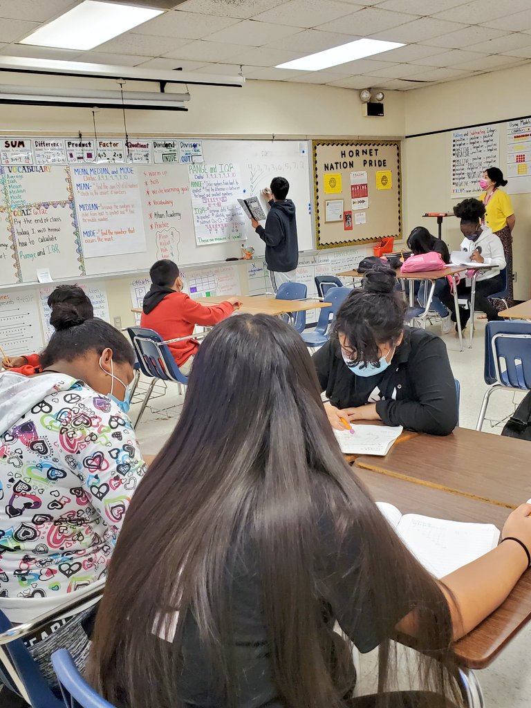 JeanaMAdams's tweet photo. What a Tremendous Thursday of #BellToBellLearning @HoffmanMS_AISD! Engaging discussions, empowering scholars explaining their work, enthusiastic teachers! Wow! BIG Smiling behind my mask! @lmamerson #HornetNationPride https://t.co/bdjDJFQhlX