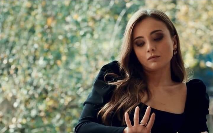 Efsunkent9's tweet photo. İyi geceler❤️😙 https://t.co/NZCo6kBmnz