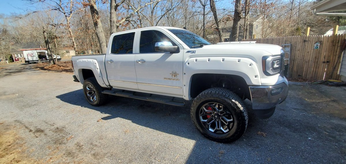 VipHamptons's tweet photo. Full detailing truck https://t.co/qSw2oT2Omk