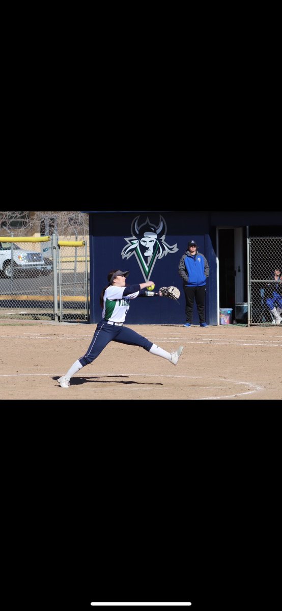 SoftballBbcc's tweet photo. Today we will be introducing #6 Ally Rook who is a sophomore/hybrid on our team. 

Hometown: Roosevelt, Utah
Throws: Right
Bats: Right
Position: Pitcher
Academic Interest: Elementary Education 
Something Interesting: She wears hearing aids https://t.co/Z6UFfCc0x3