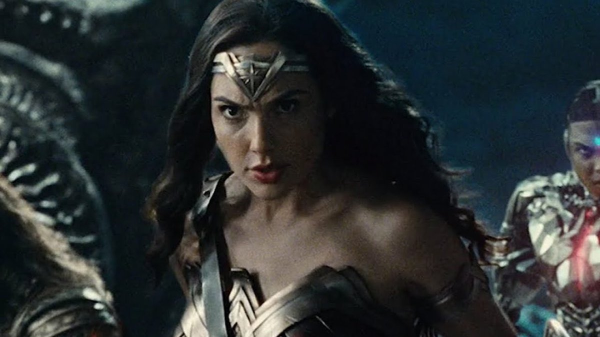 I’m just going to throw this out there! Wonder Woman in #ZackSnydersJusticeLeague is WAY more badass than in 1984 by a MILE! https://t.co/ZIh30KWQ1p