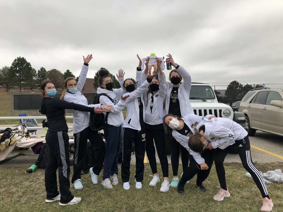 BurkeGTennis's tweet photo. No better feeling than winning that opener  9-0 #athletes @burke_athletics https://t.co/OctrdI5FyK