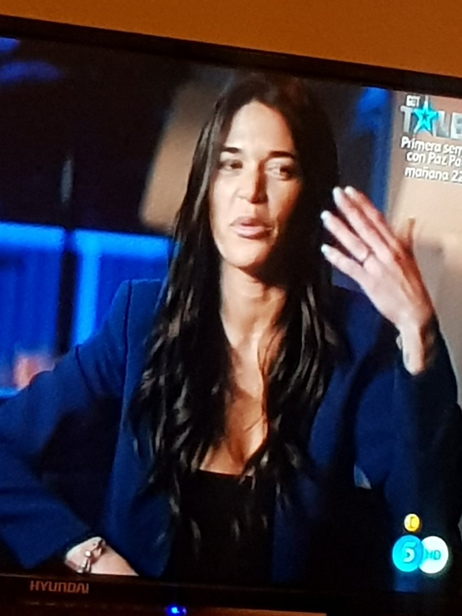 HOUDA11088633's tweet photo. Que buen comportamiento  tuvo ma fiama #LaIslaDeLasTentaciones13 https://t.co/PIz3vO8LL1
