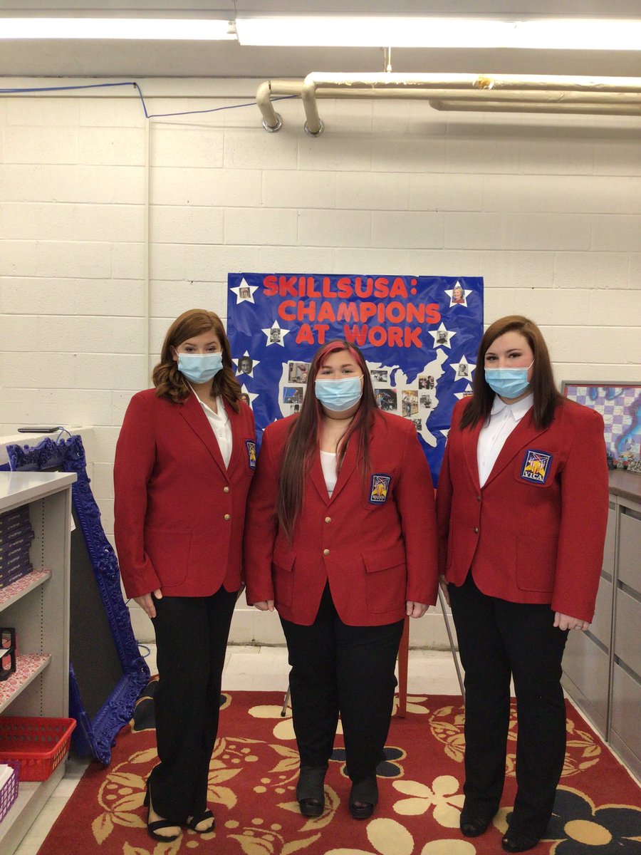 ConnieCrutchfi5's tweet photo. Campbell County Cosmetology students compete in SKILLSUSA https://t.co/r6v8qJPbv3