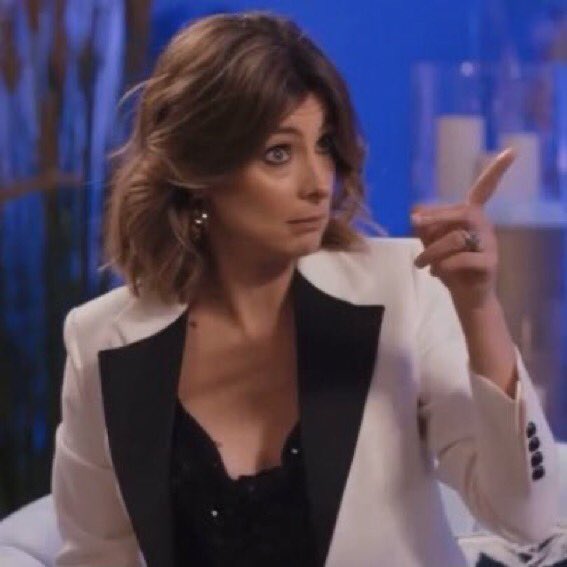sobresalt0's tweet photo. resumen de sandra en esta edición #LaIslaDeLasTentaciones13 https://t.co/TfDhK965bX