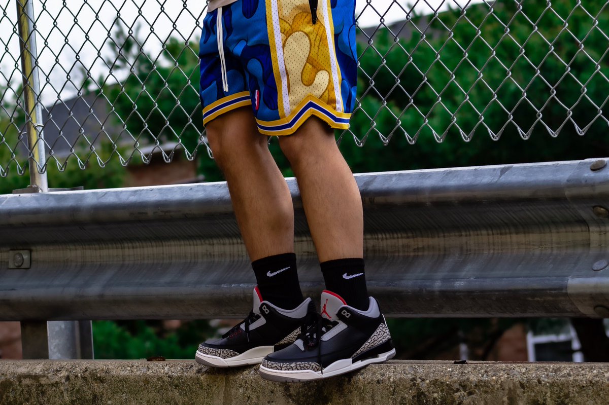 alamascus's tweet photo. Someone said shorts szn! #collectselect #yoursneakersaredope https://t.co/LxeSrpYZiD