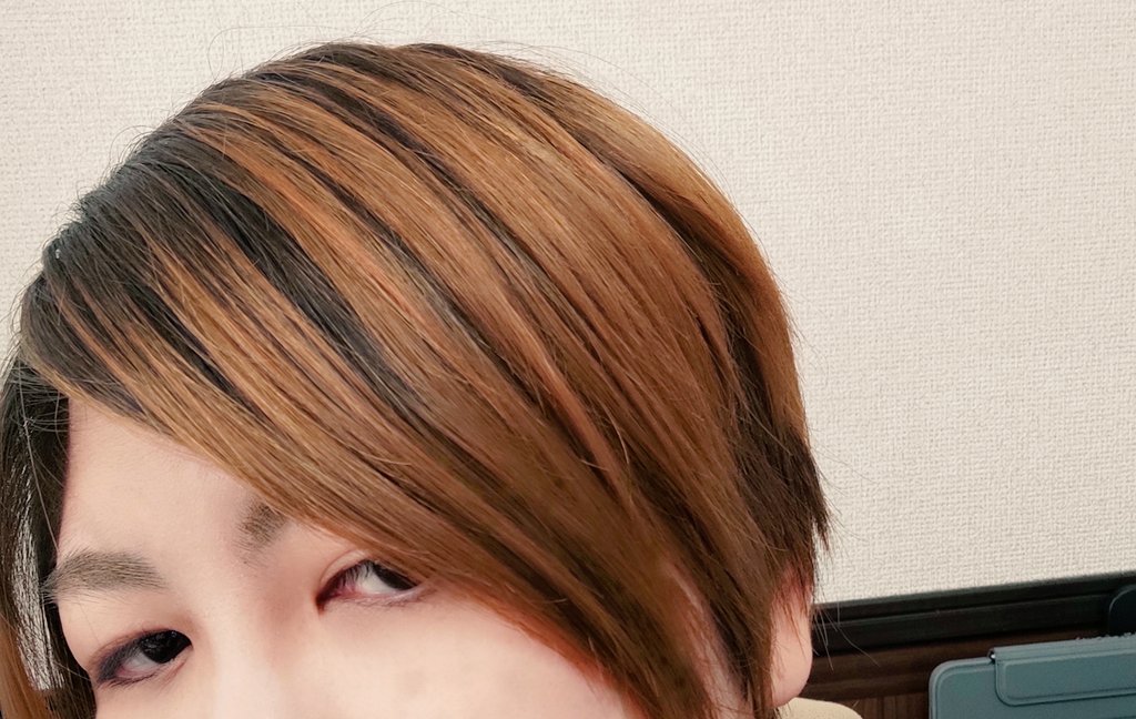 できれば髪の毛きってきます この長さになってしまったので ツーブロックにしてき ウラベロシナンテのイラスト