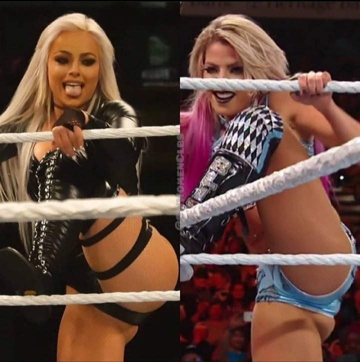 Toughest pick of your life In that position: Liv or Alexa?#SmackDown #WWERa...