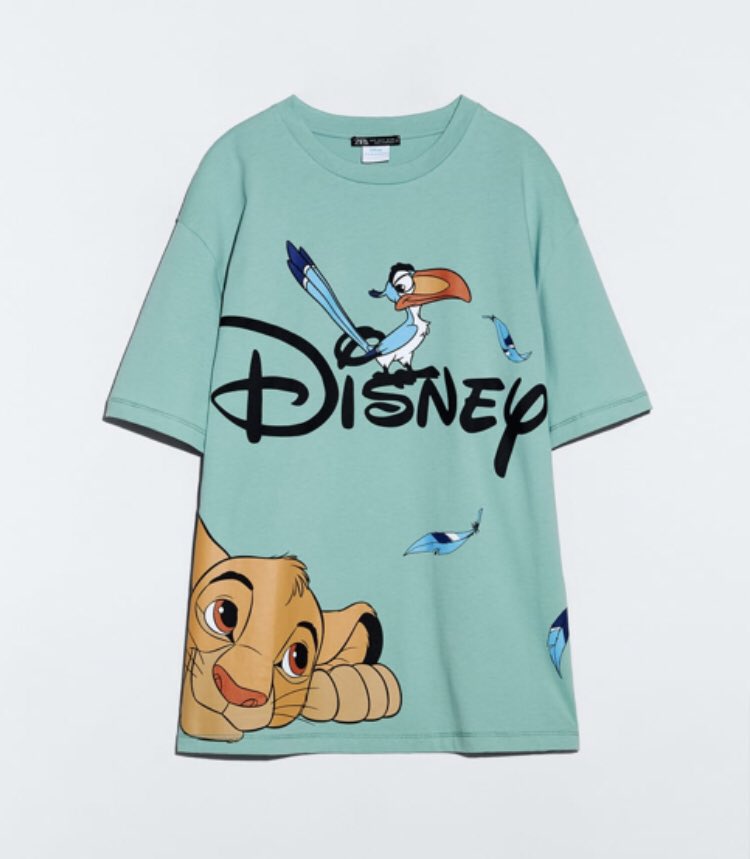 昨日思わずポチった ライオンキングtシャツ ディズニーのロゴを見るシンバに ロゴ しおんのイラスト