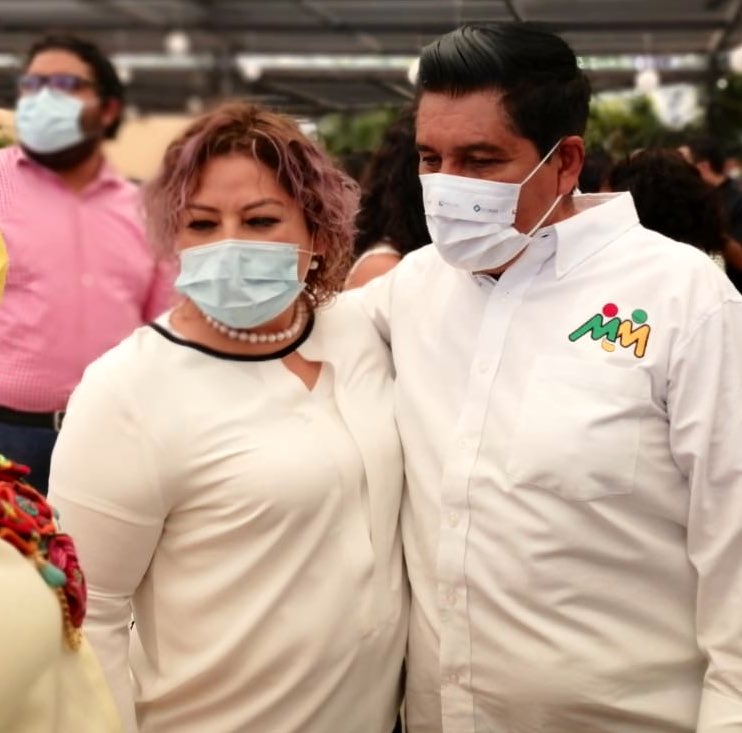 AliciaZamora_'s tweet photo. Con gusto y responsabilidad tomé protesta como Coordinadora Territorial en la región Acapulco de la  alianza PRI - PRD, donde trabajaremos en conjunto para generar resultados medibles y tangibles para obtener el triunfo de nuestro candidato @Mario_M_Arcos #RespetoPorGuerrero https://t.co/8x0NQ128yw