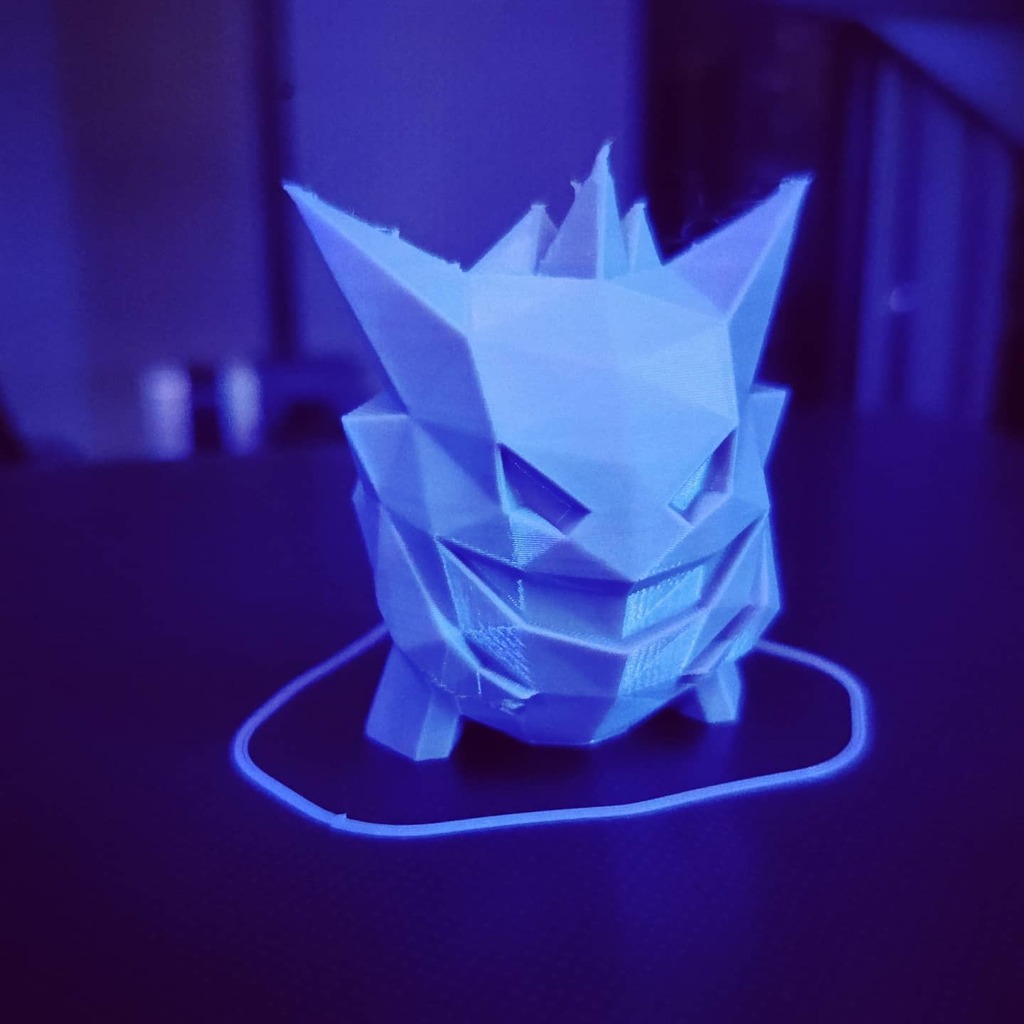 Pipps0's tweet photo. Low poly Gengar hot off the press! Who's interested in other low poly characters? https://t.co/GO1UjHlEYZ https://t.co/MNPLYdBTaF