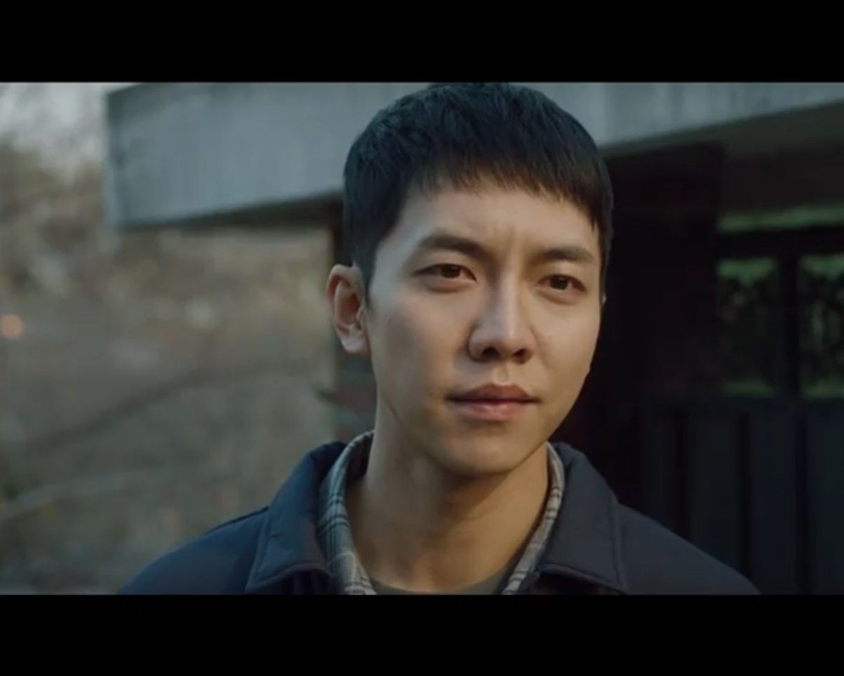 macel1387's tweet photo. New and old Bareum meet each other😂
#LeeSeungGi 
#MouseEp8 https://t.co/qykiXTDb5T