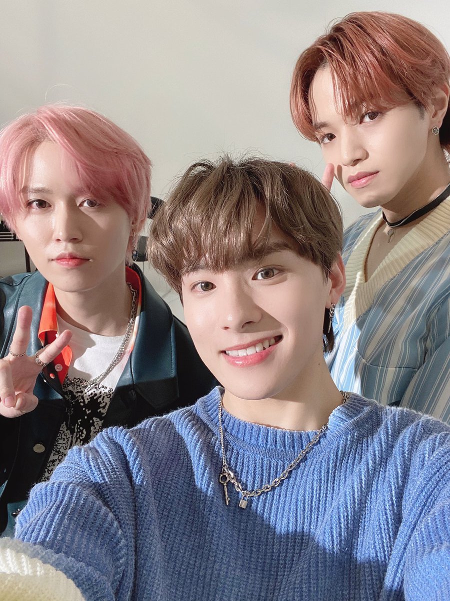 JO1_SHIROIWA's tweet photo. Good morning, may everyone have a pleasant day.

A bit late but thank you for waiting and watching our performance on KCON:TACT 3. What do you think of our new song? Did y'all like it?. We'll meet again very soon! It's a goodbye for now. Love you all 🤍 https://t.co/lhXg2DcA4N
