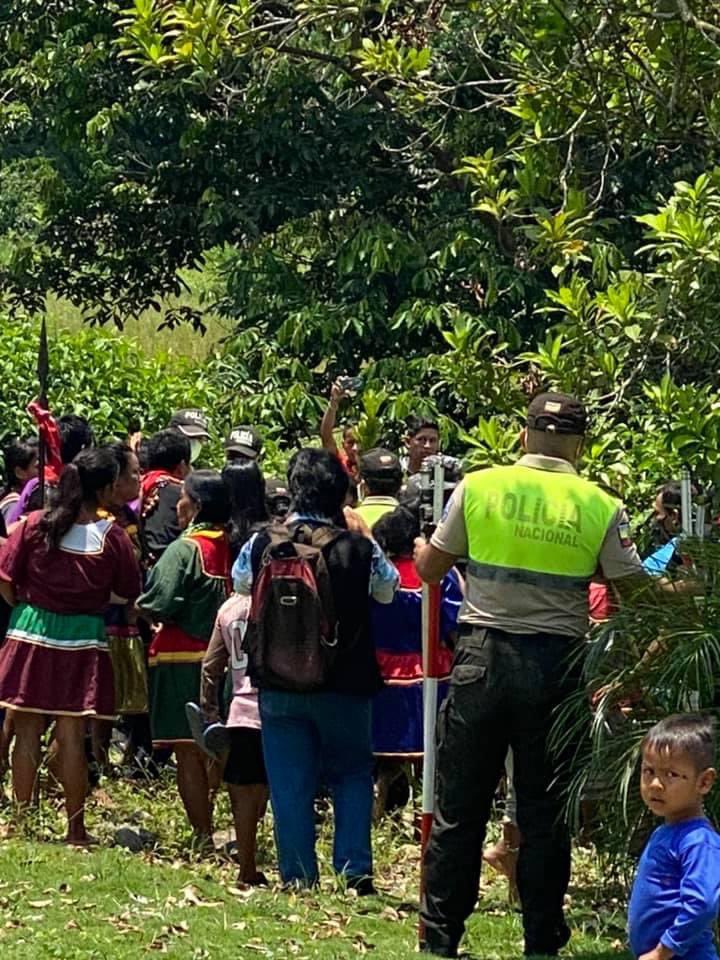CONAIE_Ecuador's tweet photo. #Atencion
Denunciamos los actos de división promovidos por el gobierno y @EPPETROECUADOR en la amazonía ecuatoriana. Llamamos a las 11 nacionalidades amazónicas de @confeniae1 y a la guardia indígena para activarse en defensa de nuestros territorios y rechazar el divisionismo. https://t.co/DsRmMO4DhN