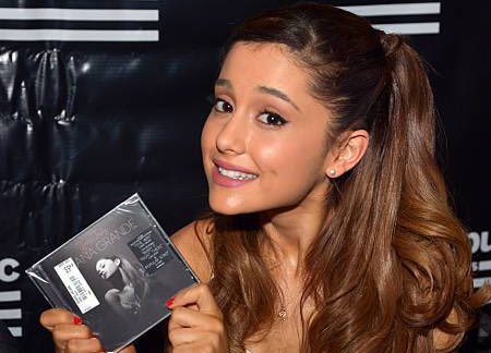 AGrande_ARG's tweet photo. post de apreciación a Ariana Grande 2013

8 YEARS OF ARIANA GRANDE https://t.co/Q1FKdP8Uza